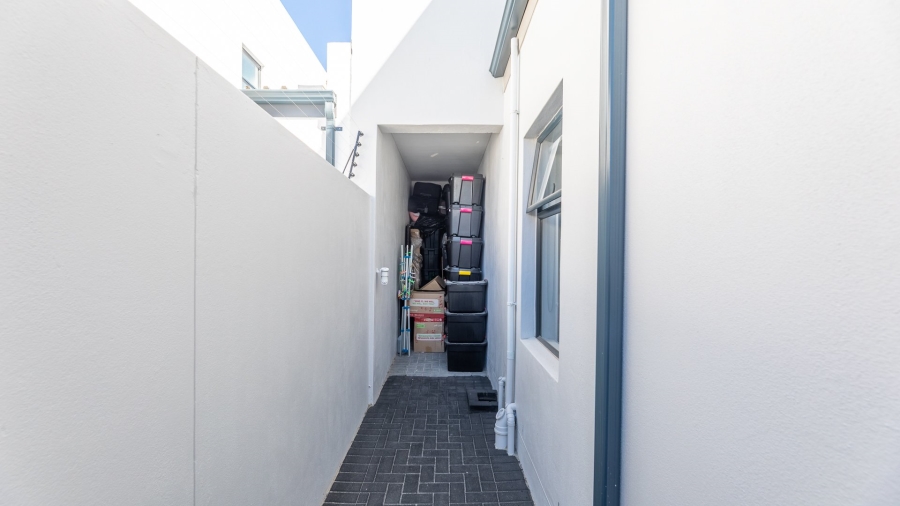 4 Bedroom Property for Sale in Sandown Western Cape